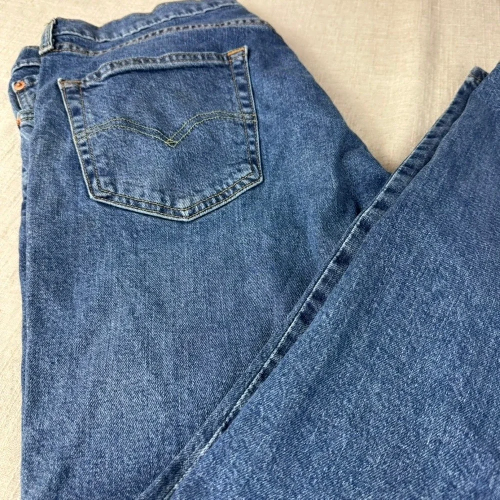 Levi's 511 Slim Fit Jeans Mens 34x30 Medium Wash Blue Good Denim Straight Leg